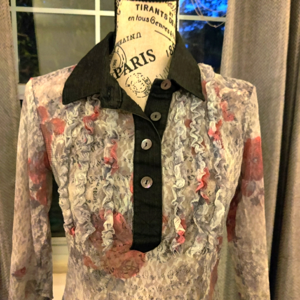 Vintage Lace Top with Denim Collar
